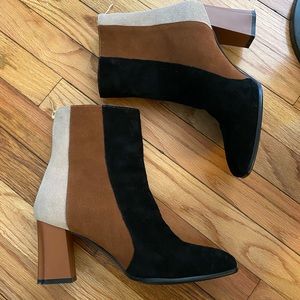 Vero Cuoio Suede Block Heel Booties